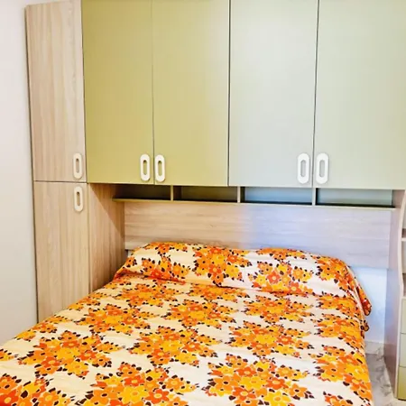 Apartment Bright 150 Meters From The - Beahost *