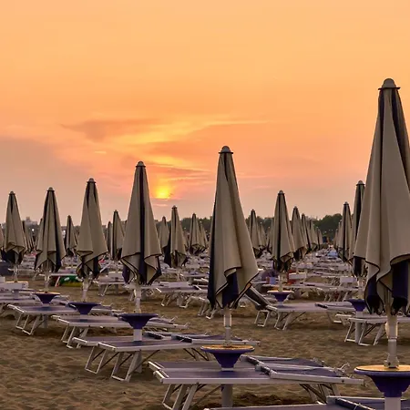 شقة Bright 150mt From The Sea